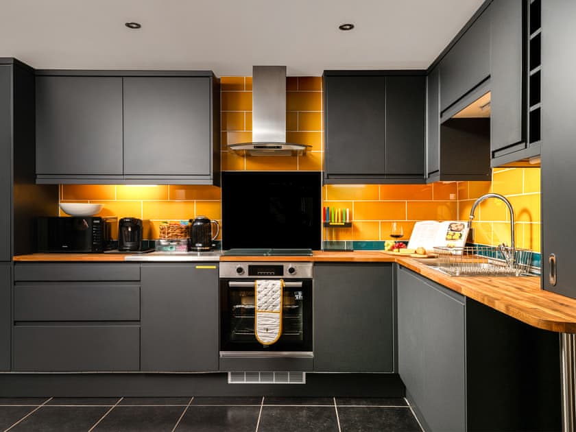 Kitchen | The Barn - Sleekstone Holiday Barns, Honeyborough