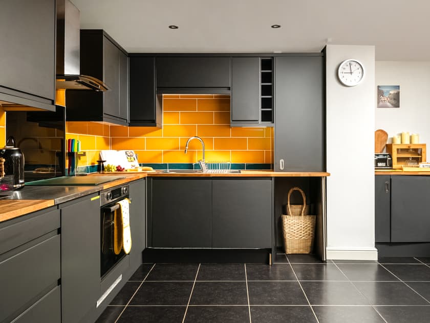 Kitchen | The Barn - Sleekstone Holiday Barns, Honeyborough