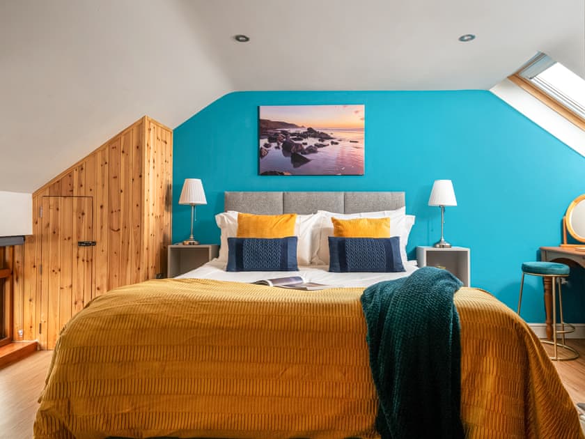 Double bedroom | The Barn - Sleekstone Holiday Barns, Honeyborough