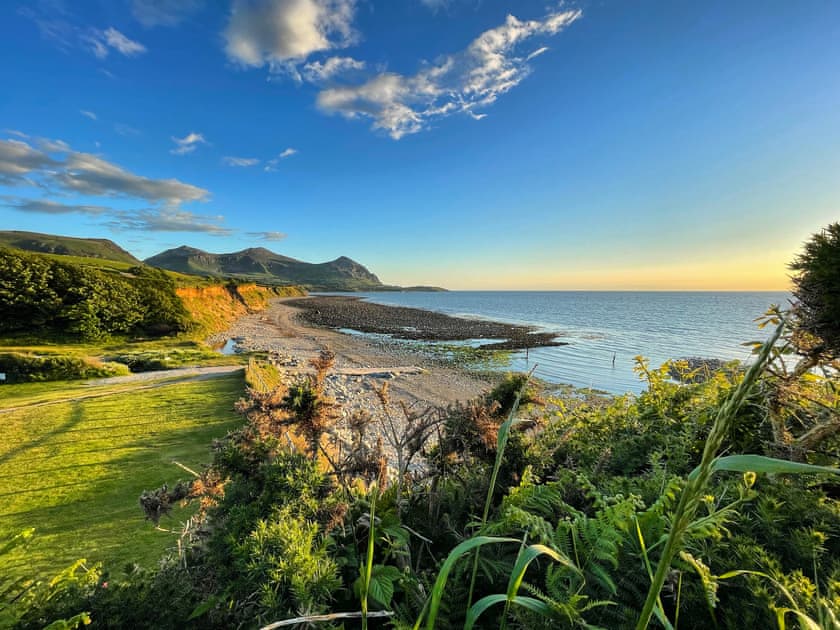 Surrounding area | Mynydd A Mor, Mountains and Sea, Trefor, near Caernarfon
