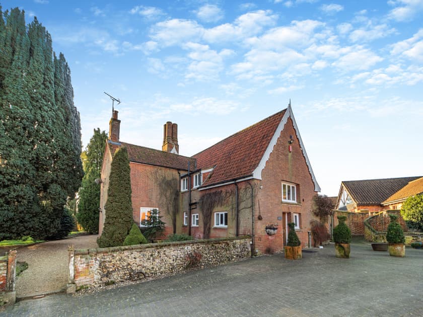 Exterior | The Farmhouse - Wash Farm Barns, Banham