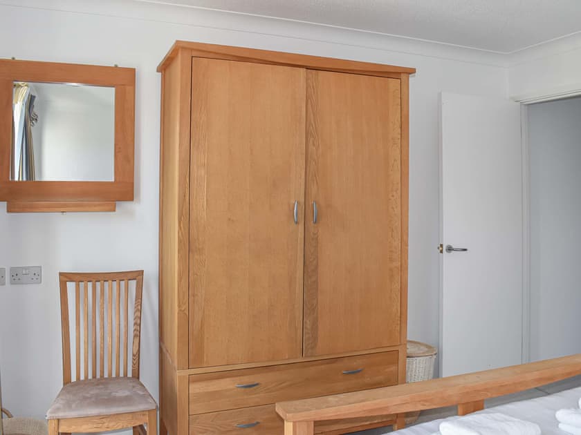 Double bedroom | Maltings Cottage, Yarmouth