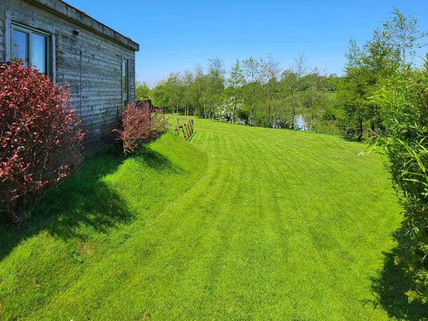 Exterior | Foxglove Lodge - Higher Shorston Lakes and Lodges, Holsworthy, near Bude