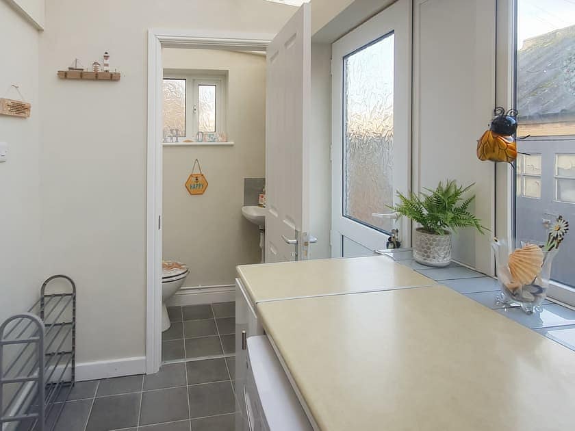 Utility room | The Bee Happy House, Filey