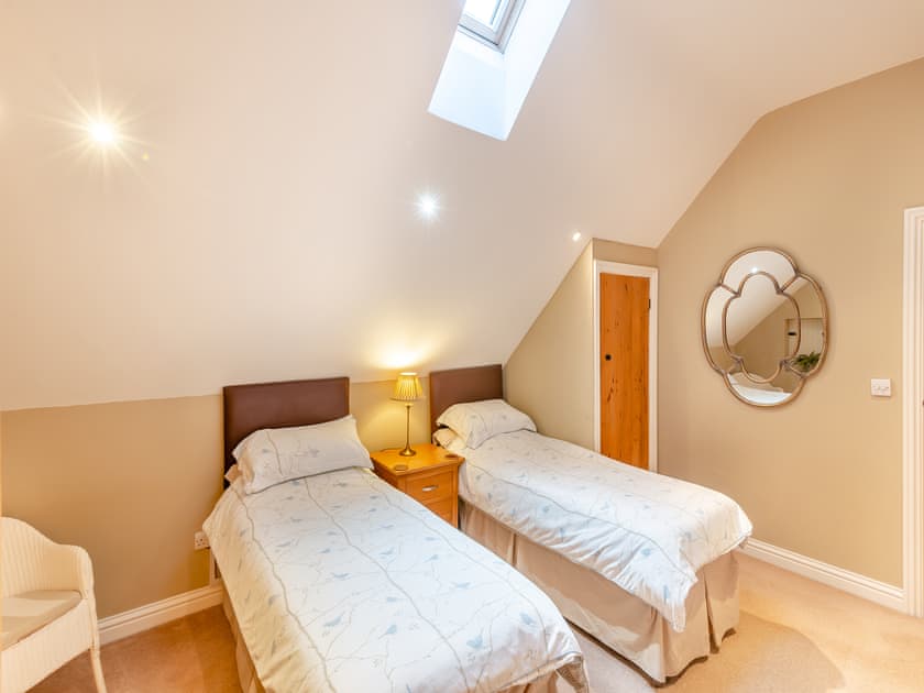 Twin bedroom | Oak Cottage, Ware