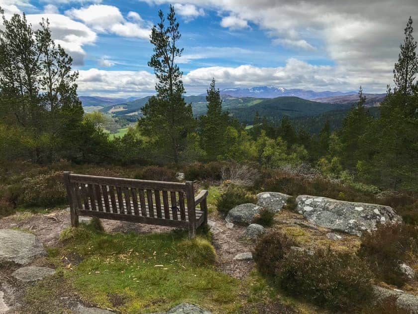 View | Sycamore Cottage - Bonn Na Coille Cottages, Ballater