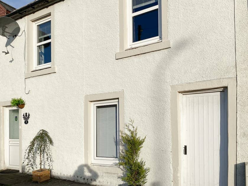 Exterior | The Thistle, Auchtermuchty, near Cupar