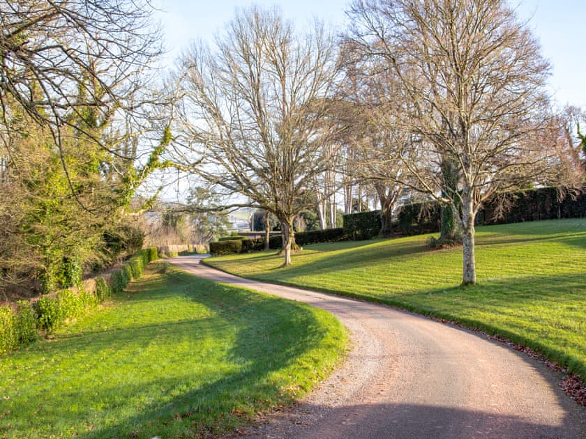 Surrounding area | The Arbour Folly - Abbotskerswell Folly’s, Abbotskerswell, near Newton Abbot