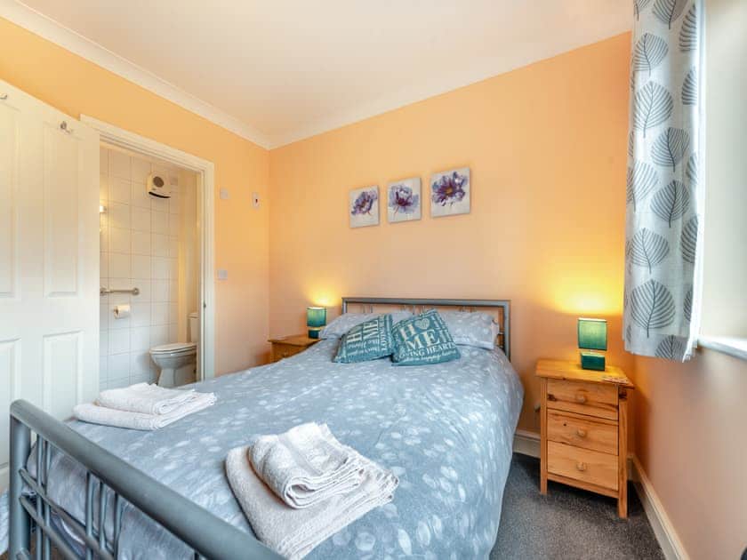 Double bedroom | Ffynnon Ni - Barbrook Holidays, Martleytwy, near Narberth