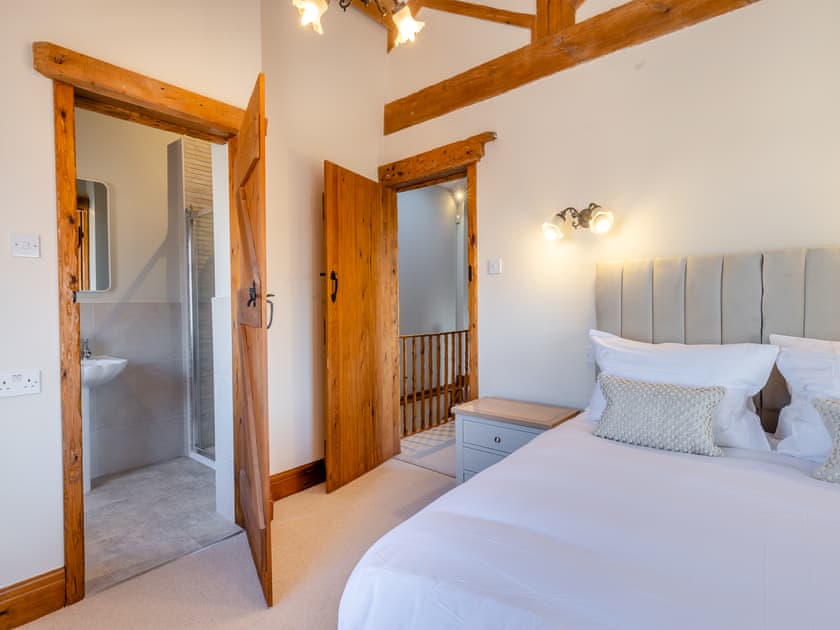Double bedroom | Garden Cottage - Cheshire Barns, Antrobus, near Northwich
