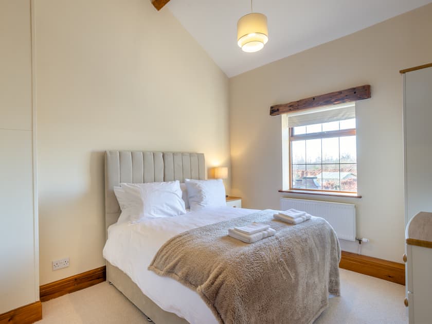 Double bedroom | Garden Cottage - Cheshire Barns, Antrobus, near Northwich