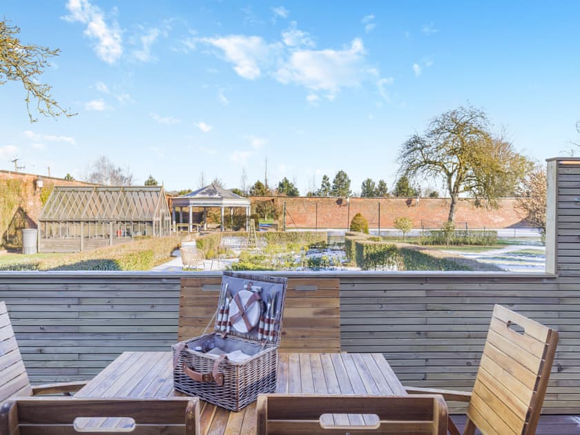 Outdoor area | Garden Cottage - Cheshire Barns, Antrobus, near Northwich