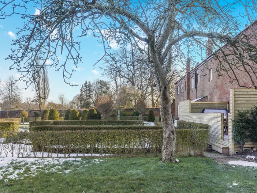 Garden and grounds | Garden Cottage - Cheshire Barns, Antrobus, near Northwich