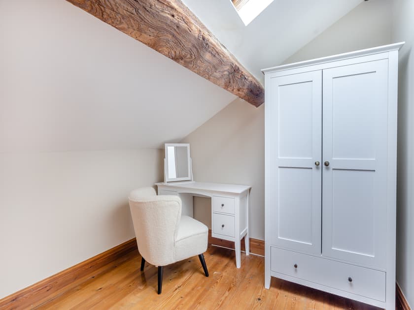 Double bedroom | Eaton Barn - Cheshire Barns, Antrobus, near Northwich