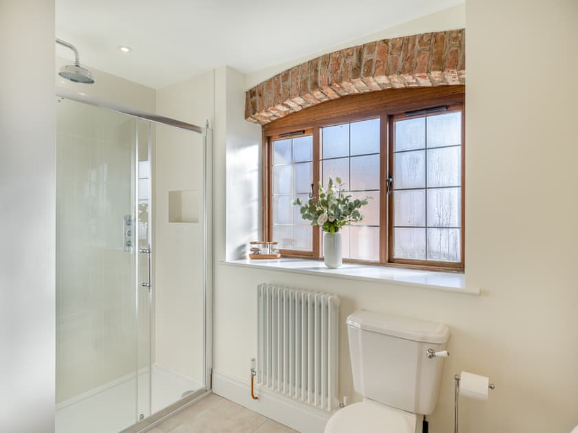 Bathroom | Eaton Barn - Cheshire Barns, Antrobus, near Northwich