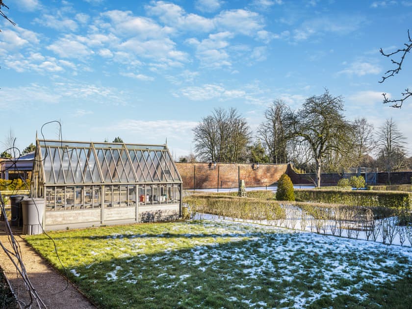 Garden and grounds | Eaton Barn - Cheshire Barns, Antrobus, near Northwich