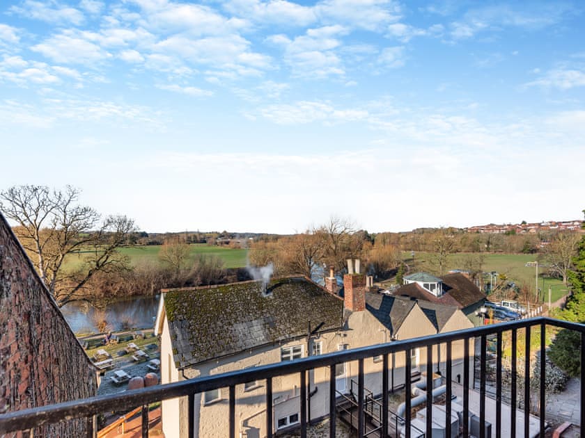 Balcony | Wye View Cottage, Ross On Wye