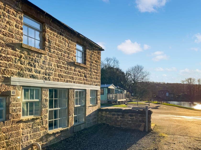 Exterior | River View Cottage - Lido Leisure Park, Knaresborough, near Harrogate