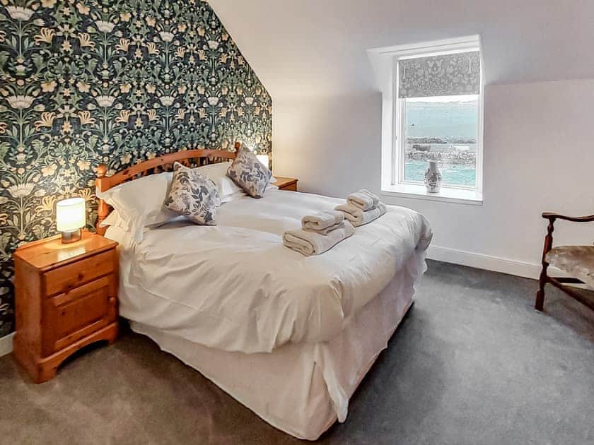 Delightful double bedroom | Culquhasen, Newton Stewart, near Stranraer