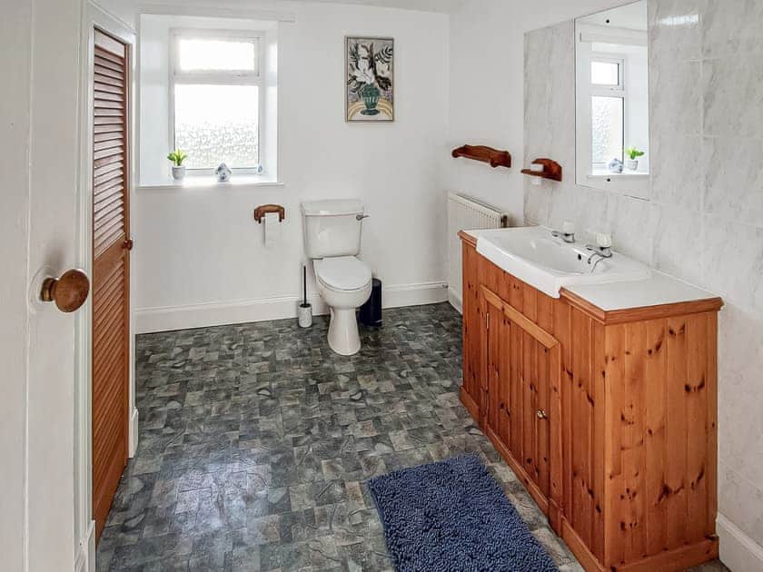 Bathroom | Culquhasen, Newton Stewart, near Stranraer