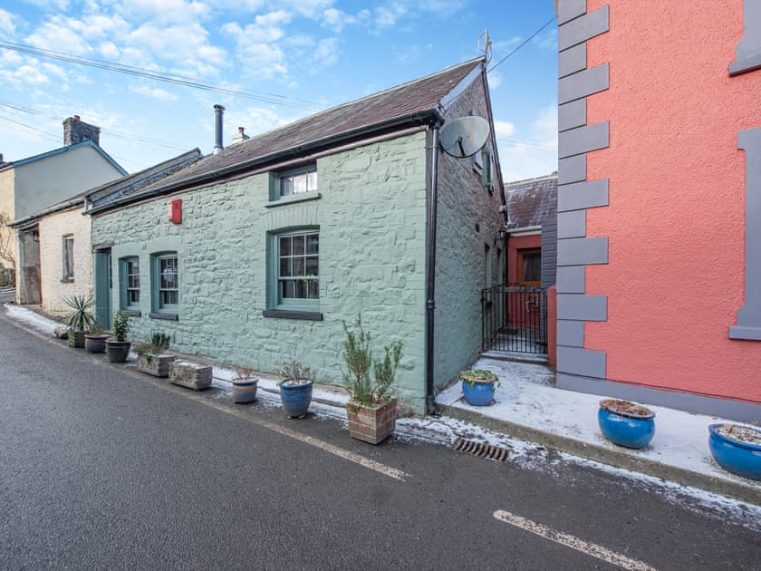Exterior | Yr Hen Efail, Abergorlech