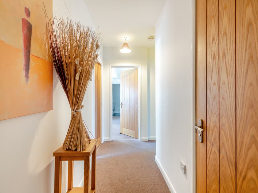 Hallway | 11 Belvedere Court - Belvedere Court, Paignton