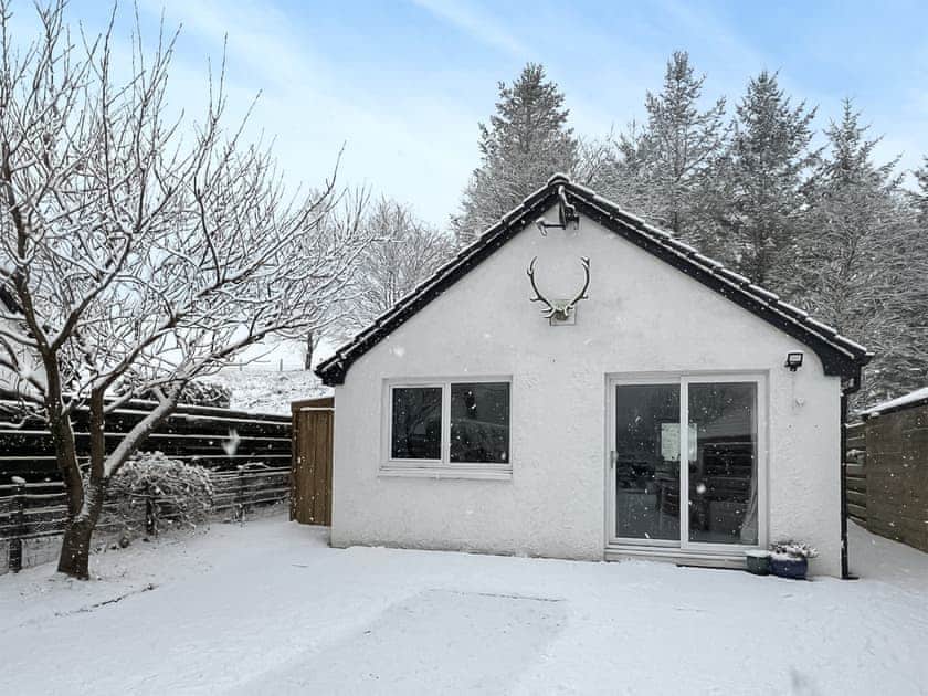 Exterior | Sonas, Torlundy