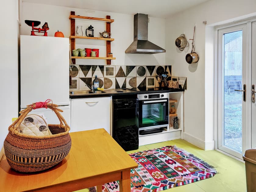 Kitchen | Feltham’s Cottage - Feltham’s Farm, Horsington Marsh, near Templecombe