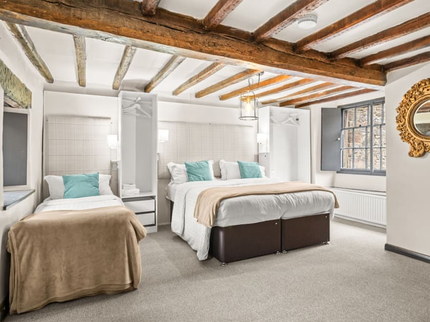 Triple bedroom | The Old Angel, Winster