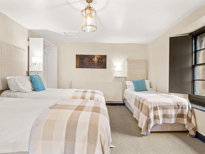 Triple bedroom | The Old Angel, Winster