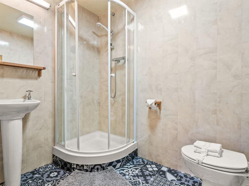 Bathroom | The Old Angel, Winster