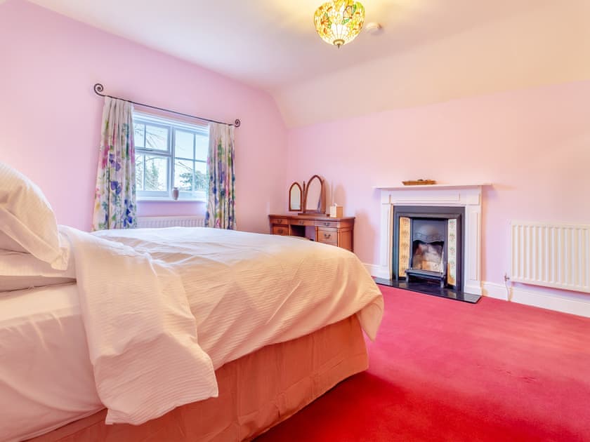 Double or Twin bedroom  | Sycamore Farm, Ipswich