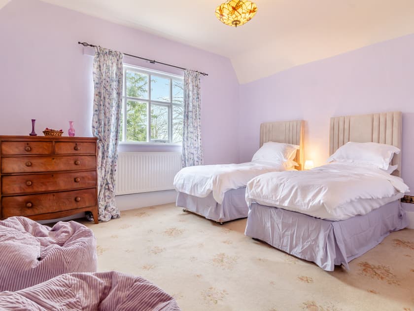 Double or Twin bedroom  | Sycamore Farm, Ipswich