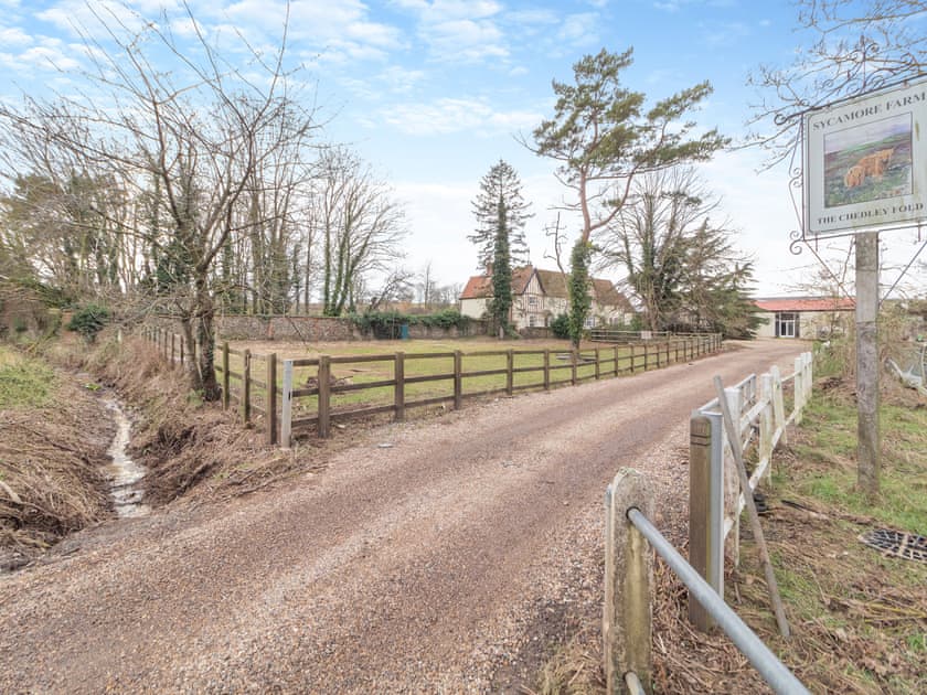 Driveway | Sycamore Farm, Ipswich