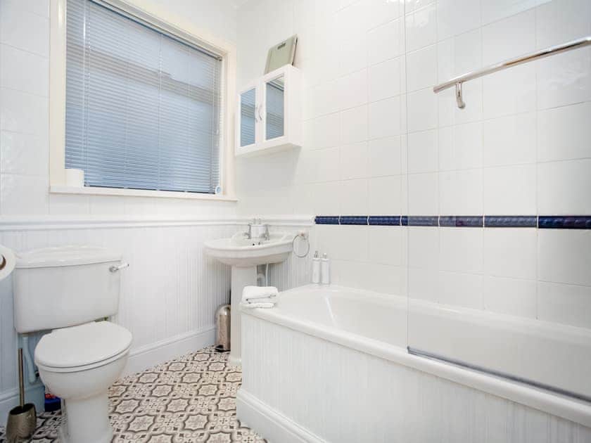 Bathroom | Rock House - Rock House, Torquay