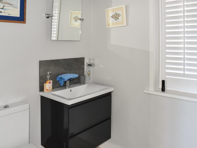 Bathroom | The Apricot Tree, Carisbrooke, Near Newport
