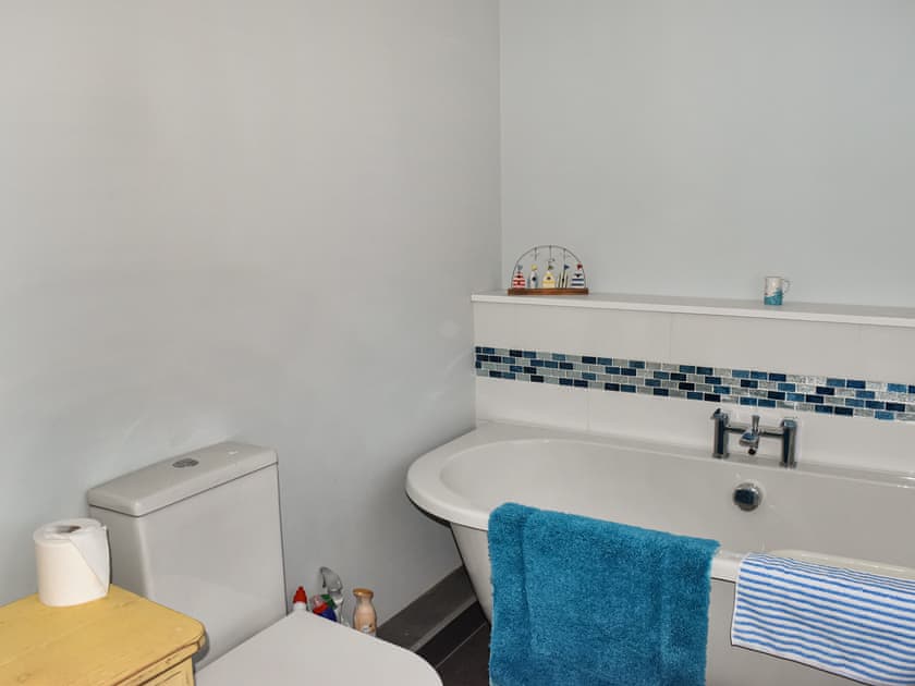 Bathroom | The Apricot Tree, Carisbrooke, Near Newport