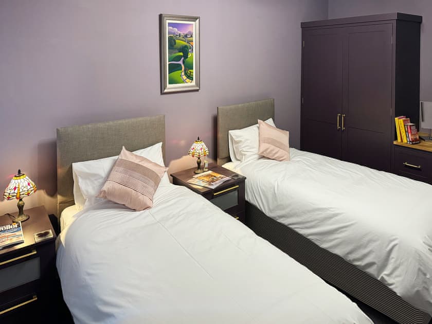 Twin bedroom | Sunset View, Burtle, near Glastonbury