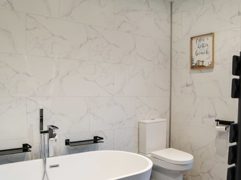 Bathroom | Kindeloch, New Abbey