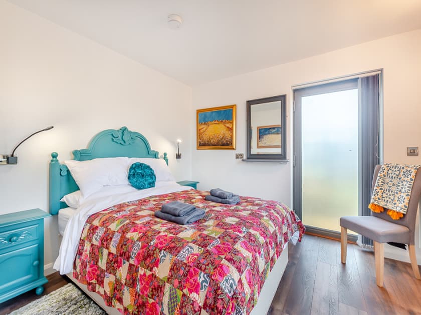Kingsize bedroom  | The Sanctuary, Burton Pedwardine, near Sleaford