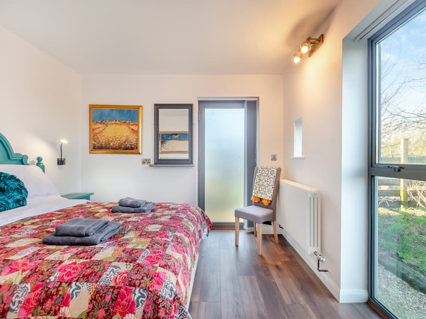 Kingsize bedroom  | The Sanctuary, Burton Pedwardine, near Sleaford