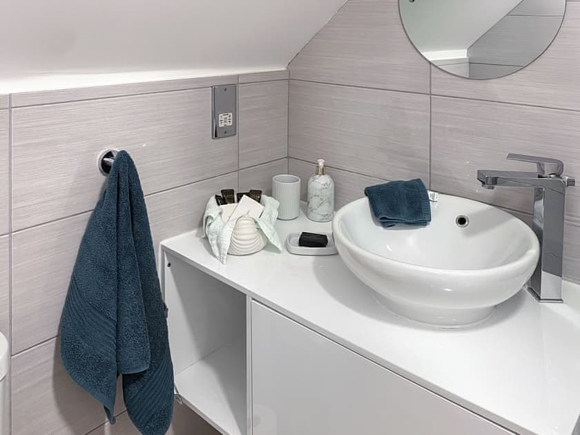 Shower room | Stone Hill Oast Annexe, Egerton, near Ashford