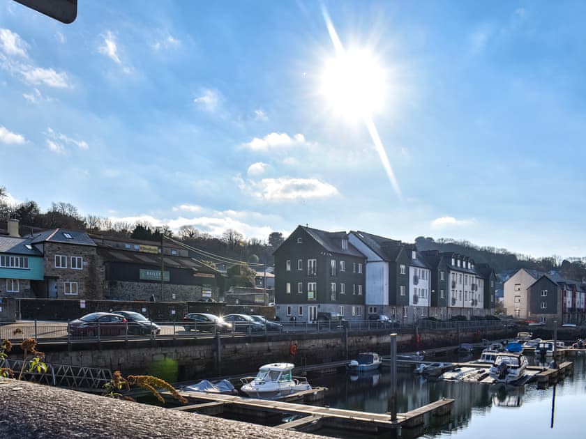 Surrounding area | Hay Barn - Sea View Barns, Penryn, near Falmouth