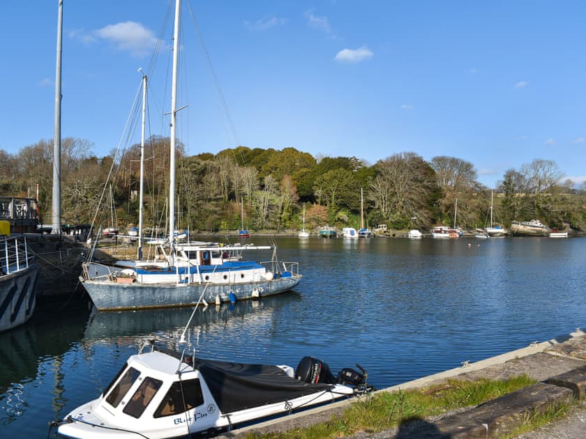 Surrounding area | Hay Barn - Sea View Barns, Penryn, near Falmouth