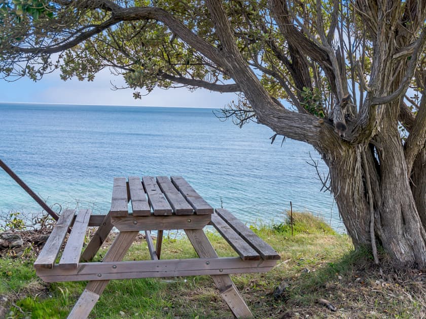 Outdoor eating area | Beachside - Yardley House, Downderry and Seaton, near Looe