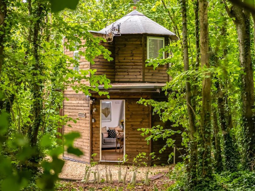 Exterior | Honeycombe Treehouse - The Vineyard, Blandford Forum