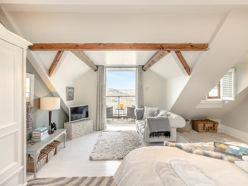 Double bedroom | Hillcrest Cottage, Stroud