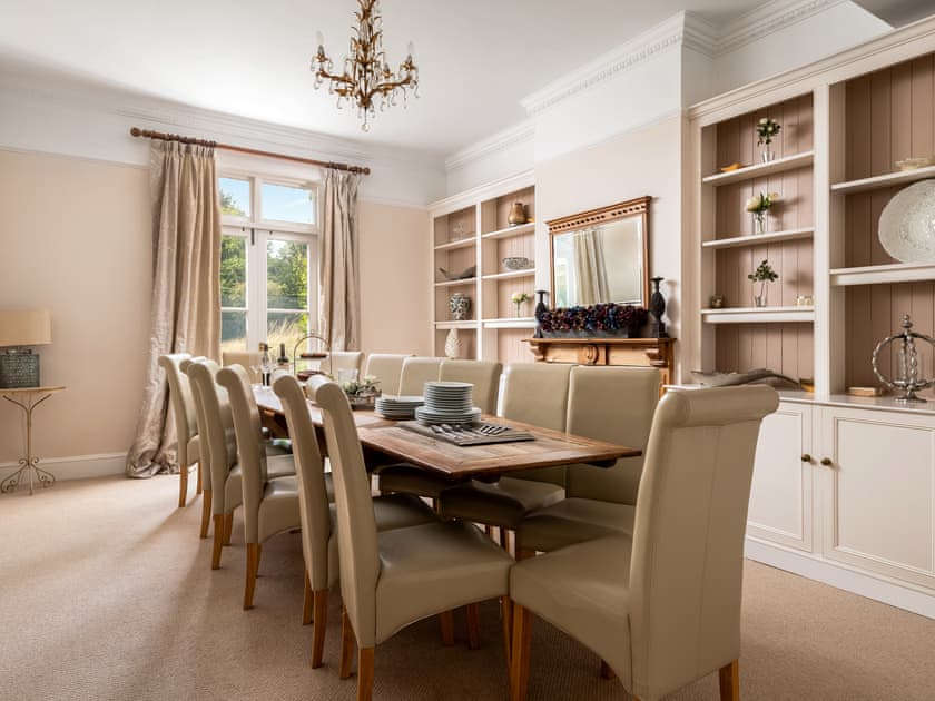Ideal, spacious dining room | Downwood Vineyard, Blandford