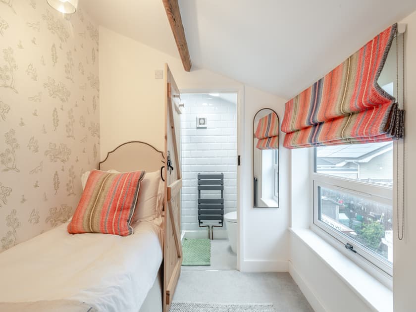 Single bedroom | Big Skies, Lowestoft