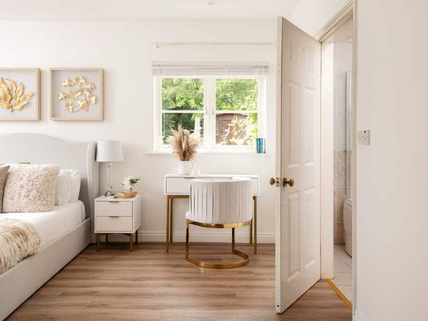 Double bedroom | Snowdrop - The Vineyard, Blandford Forum